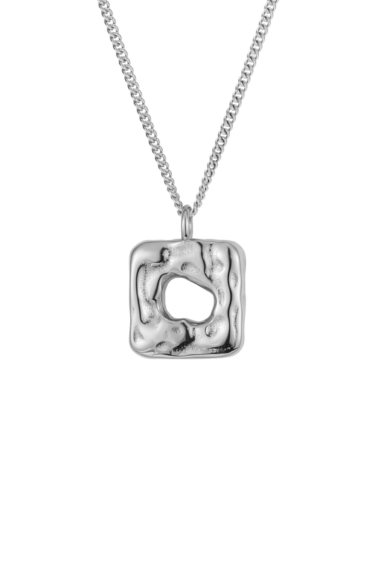 ouverture necklace