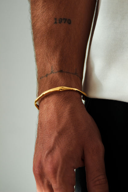 simple bracelet-8-monateo